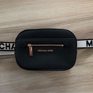 MICHAEL KORS Black Leather Belt Bag with Logo Strap